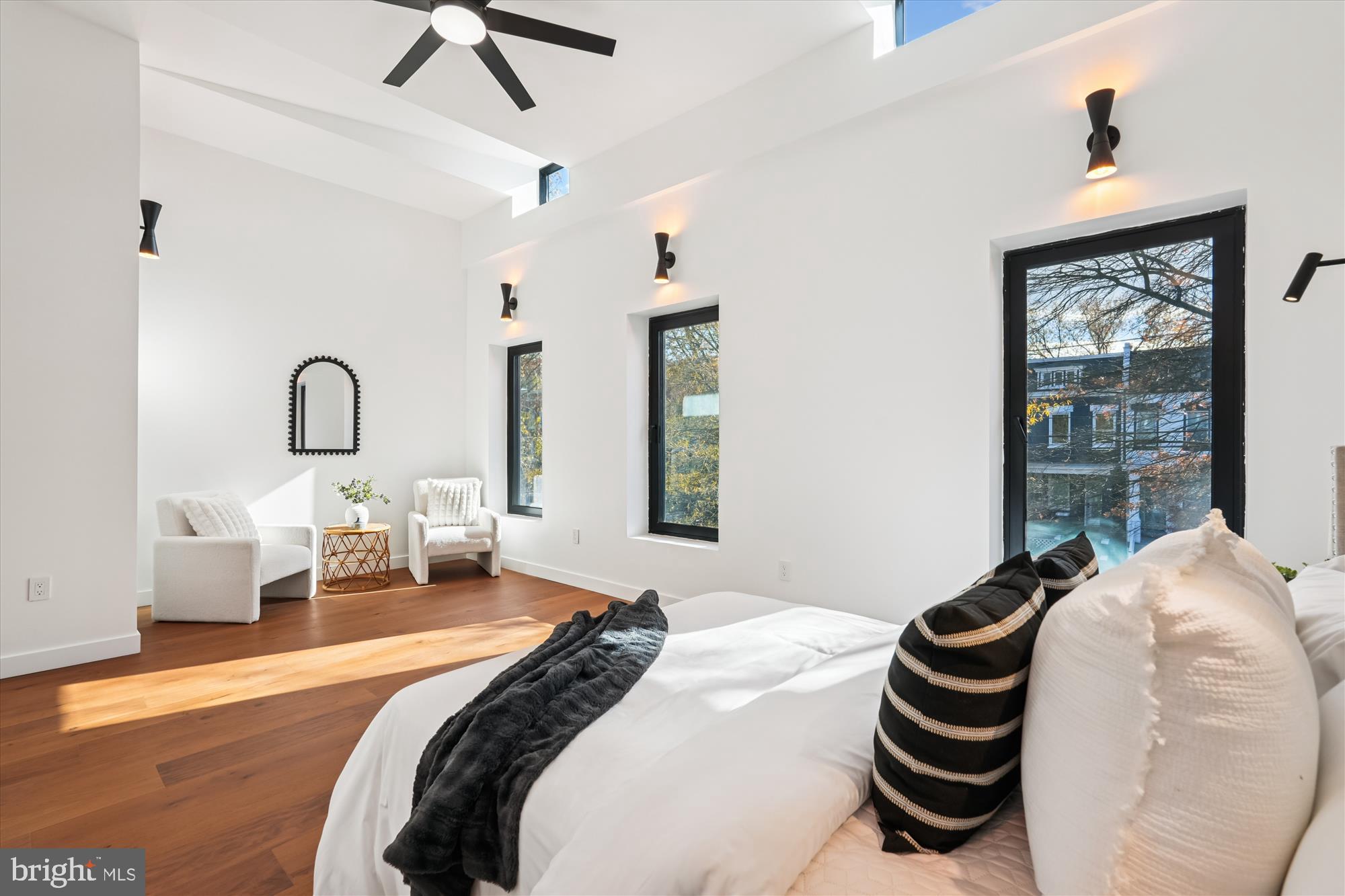 951 SHEPHERD STREET NW