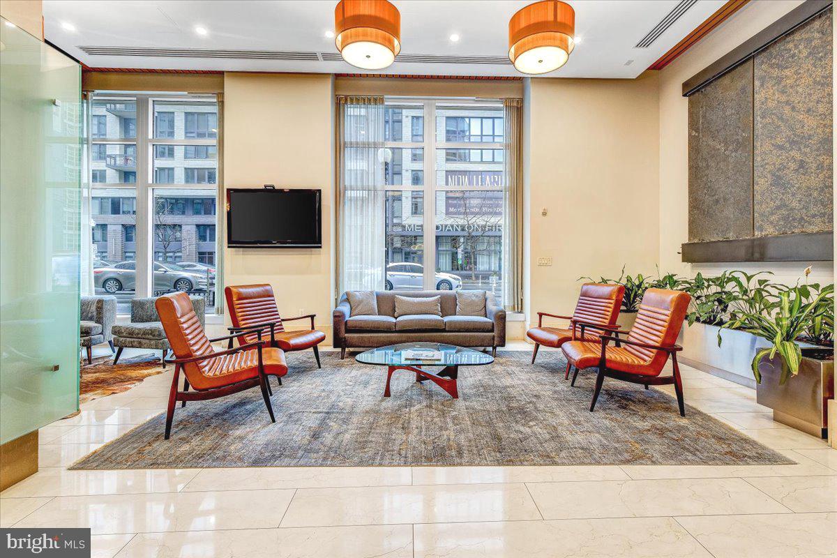 1025 1ST STREET SE 614