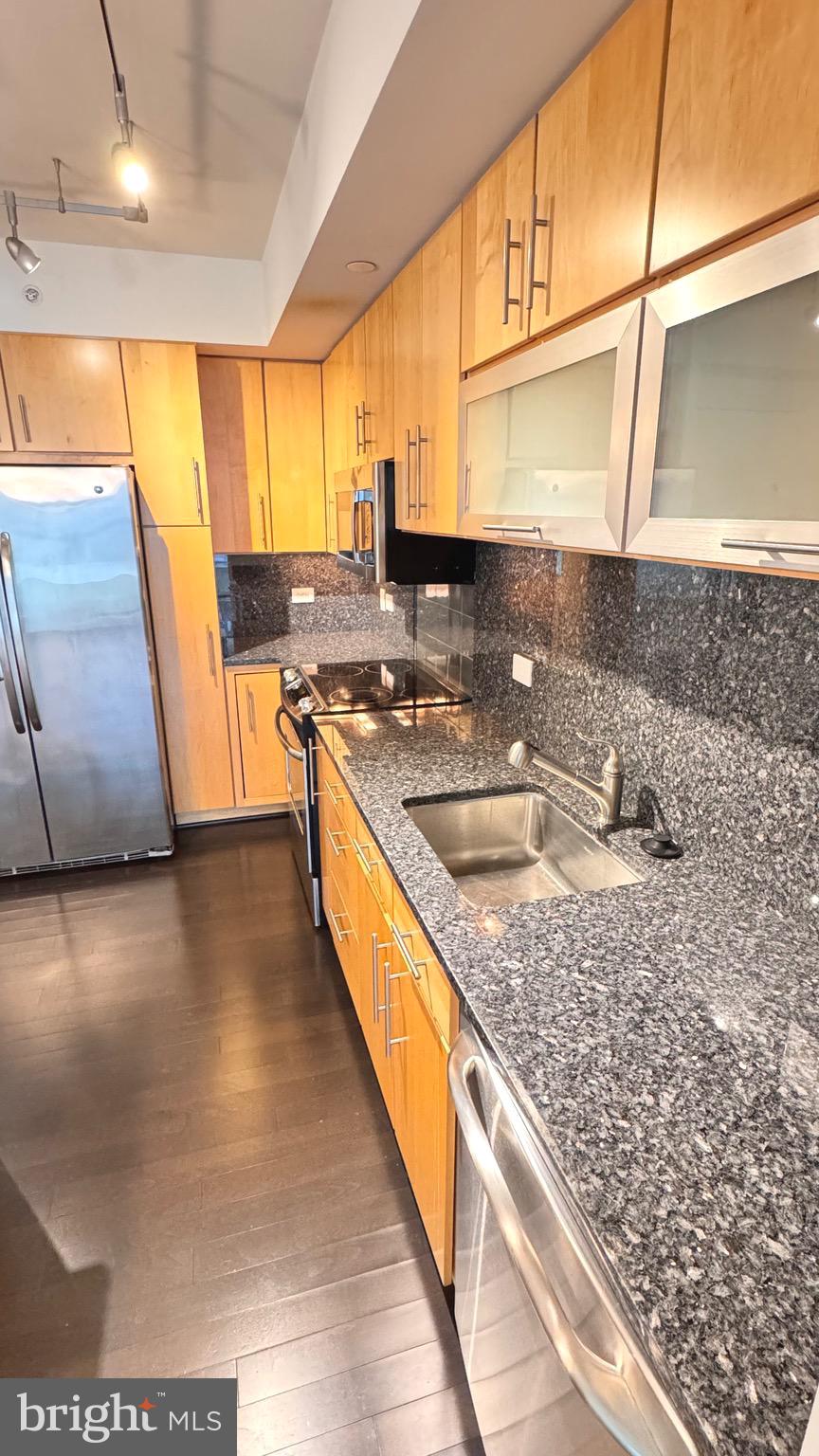 1025 1ST STREET SE 614