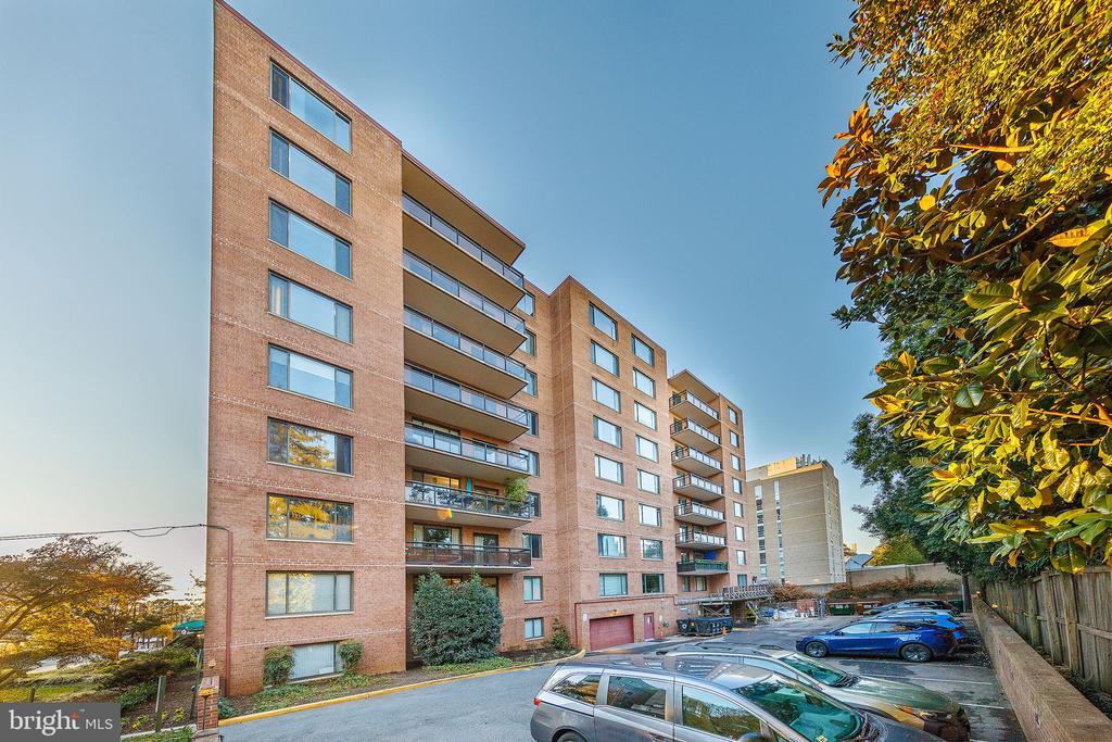 3315 WISCONSIN AVE NW #B1