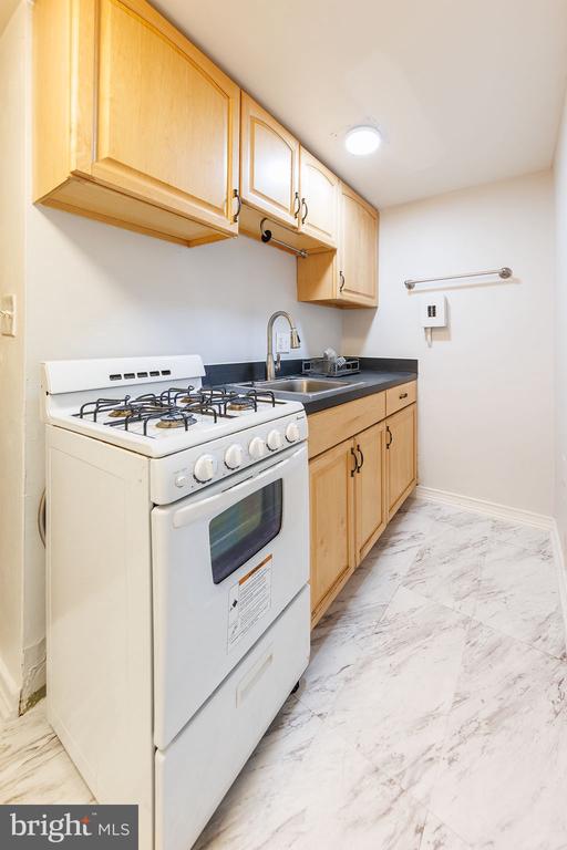 3315 WISCONSIN AVE NW #B1