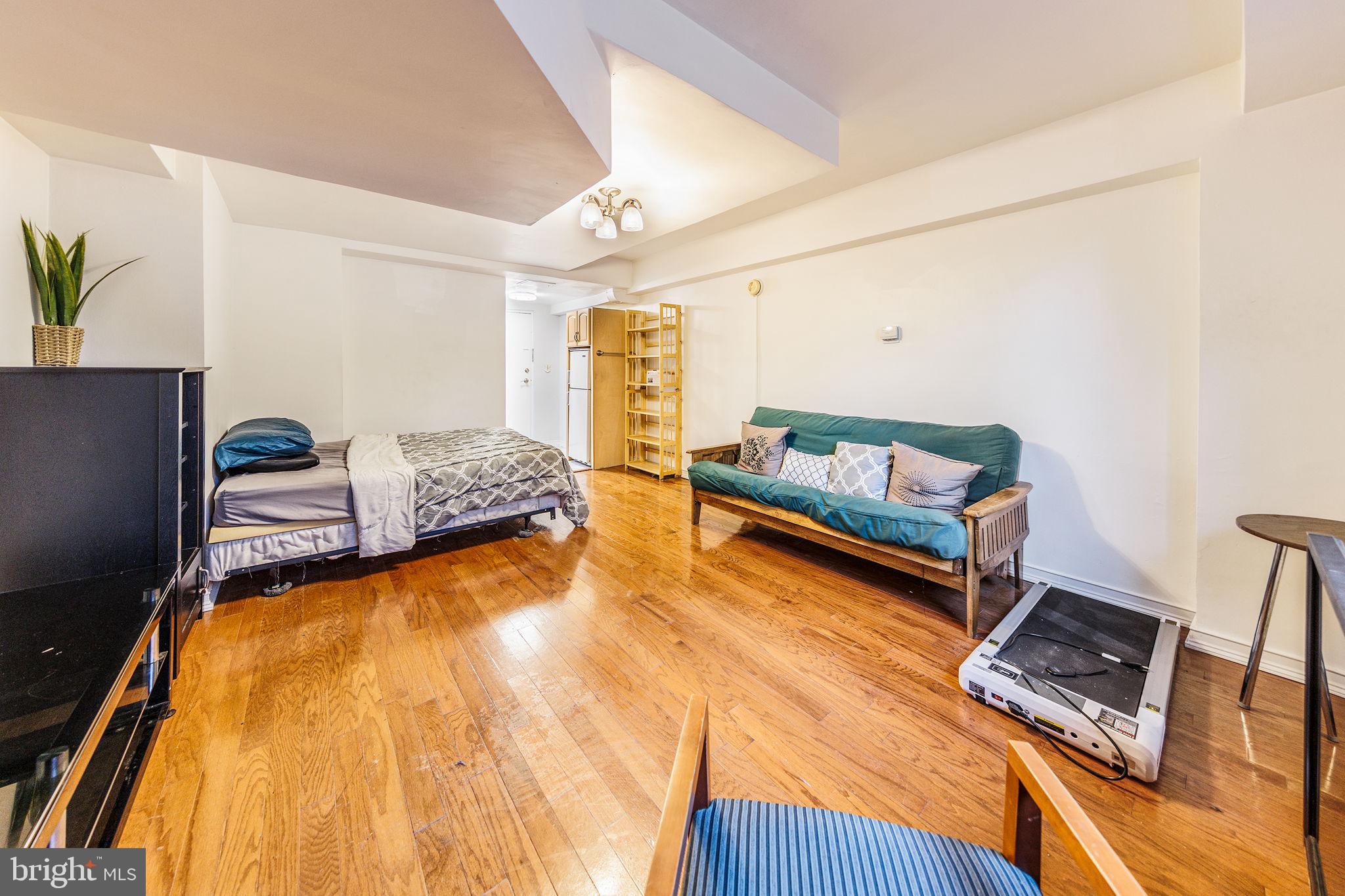 3315 WISCONSIN AVENUE NW B1