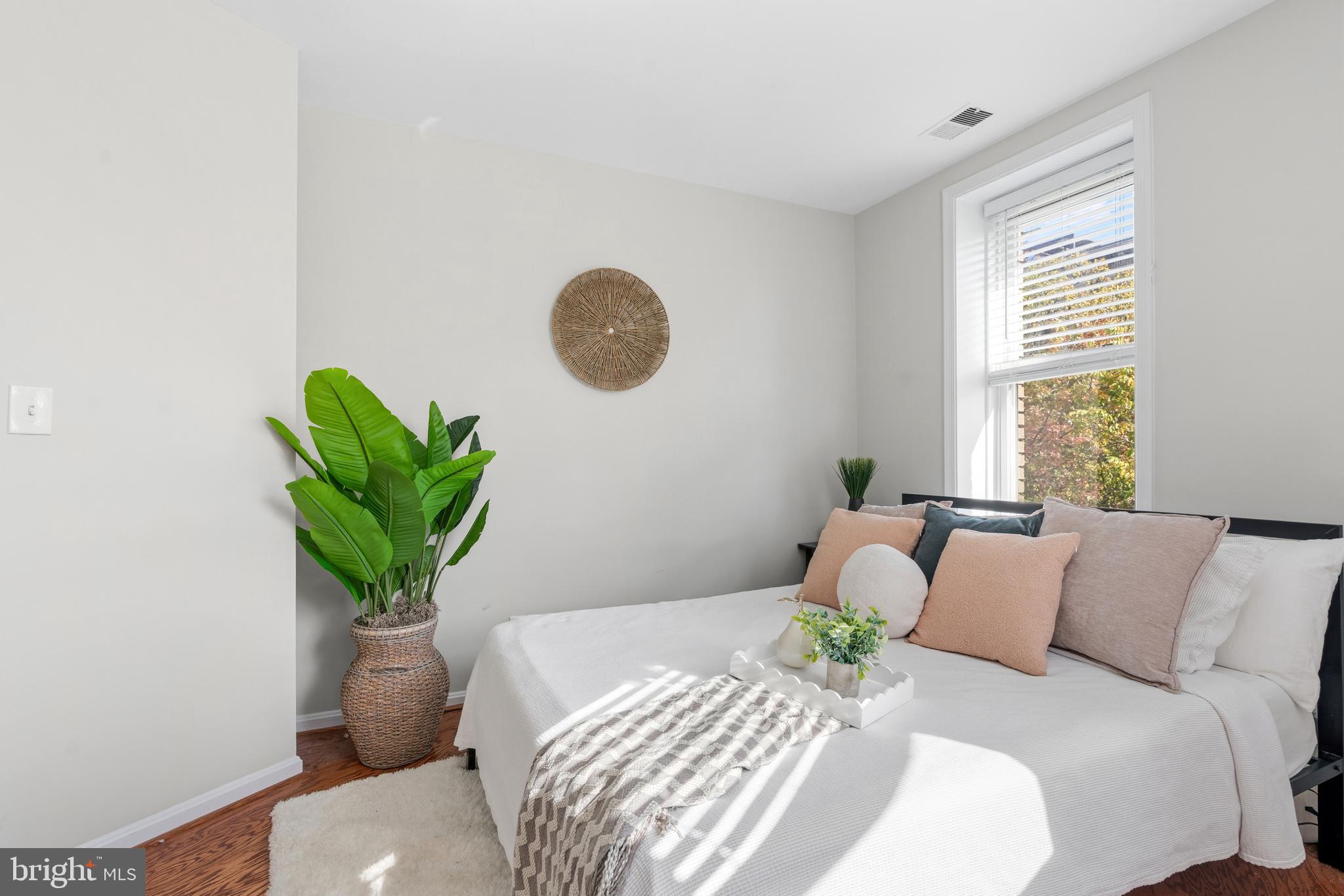 2001 16TH STREET NW 404