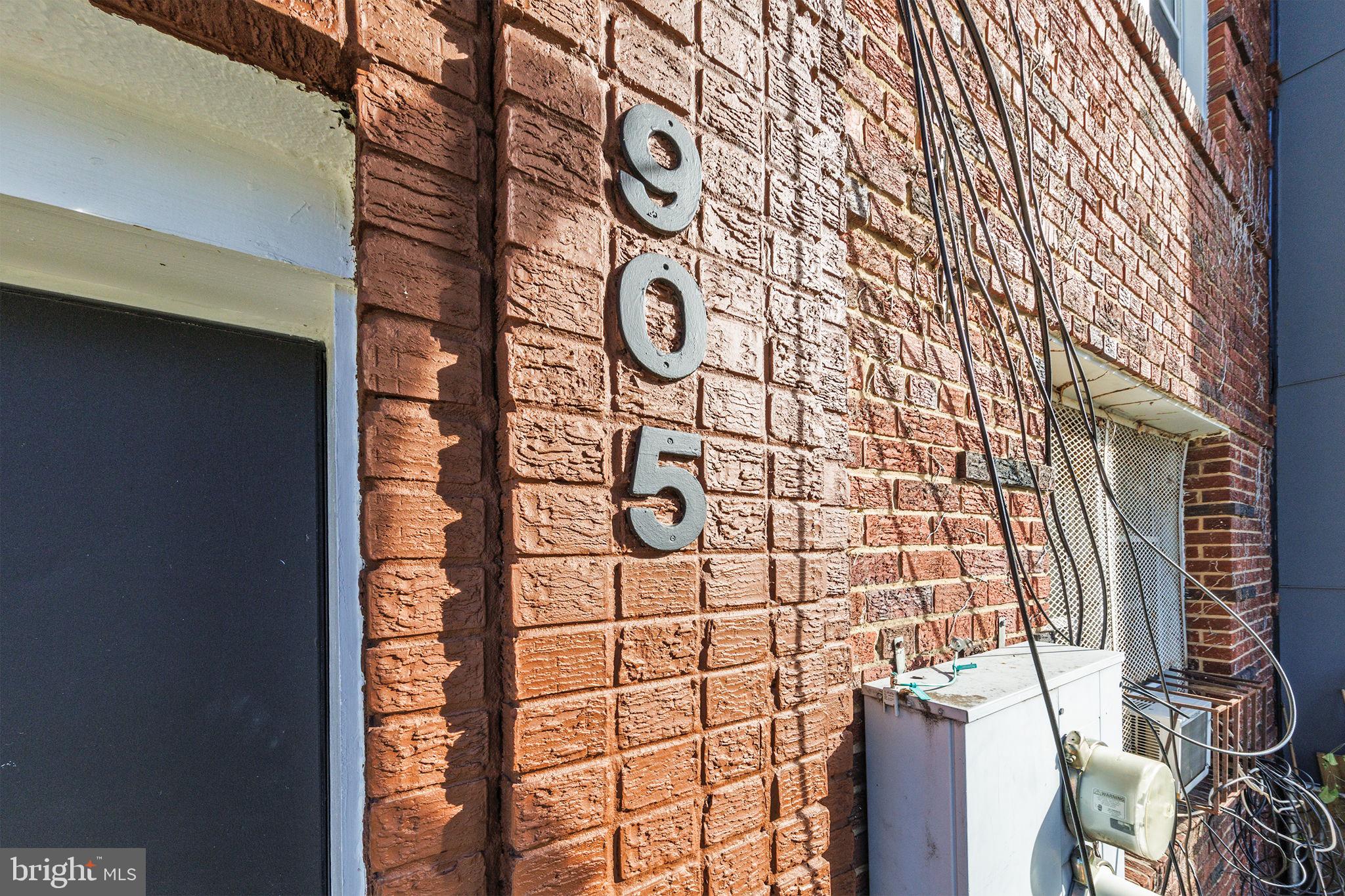 905 19TH STREET NE 2