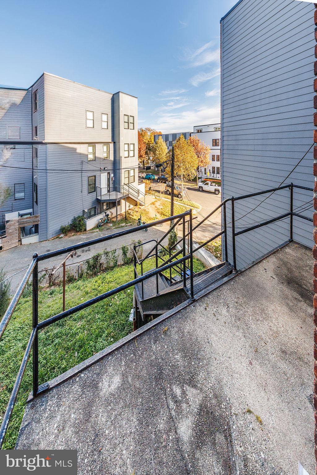 905 19TH STREET NE 2