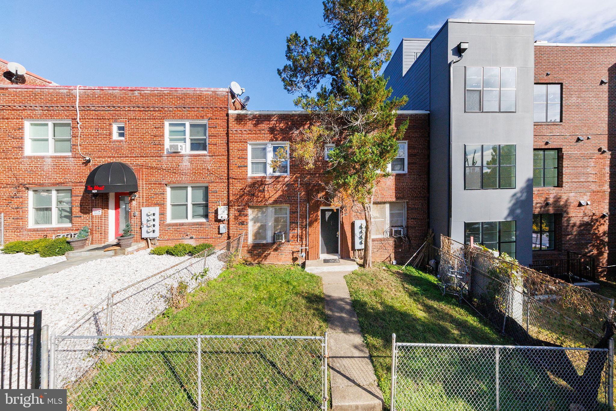 905 19TH STREET NE 1