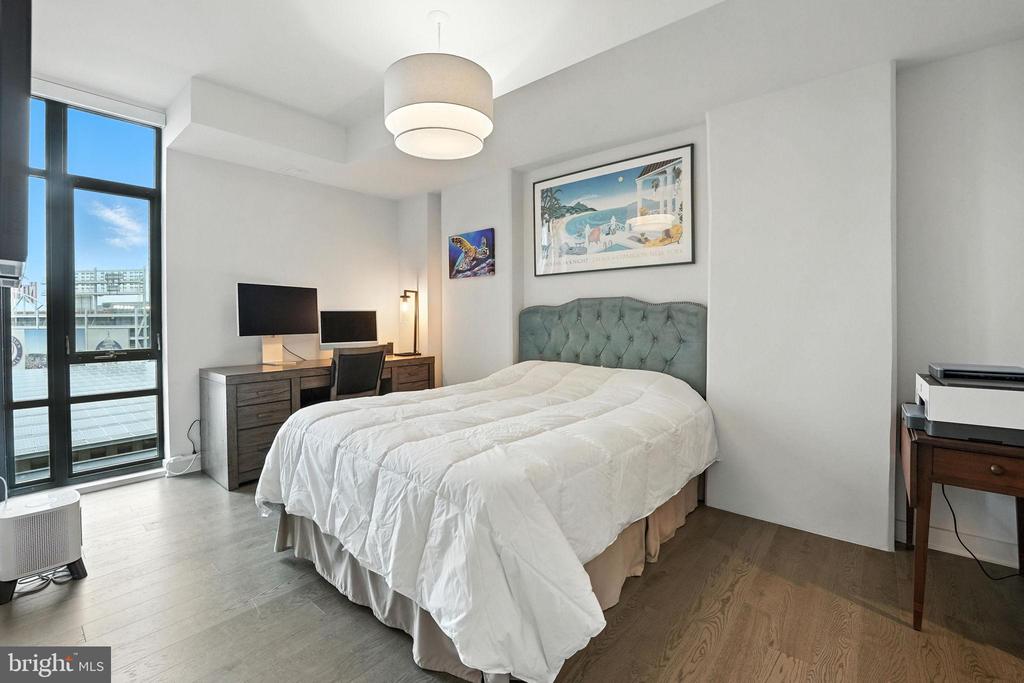 70 N STREET SE N913