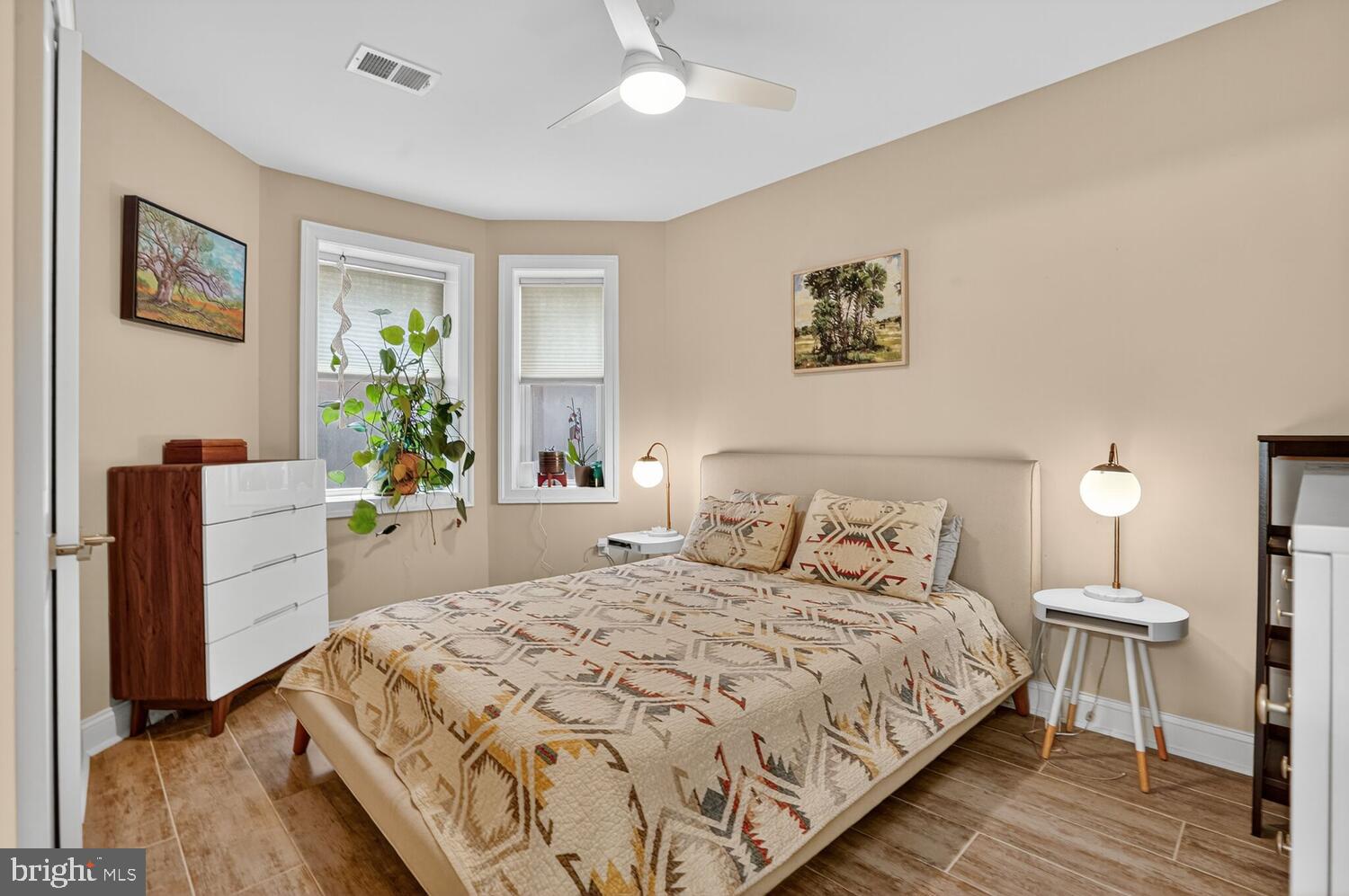 1014 10TH STREET NE 1