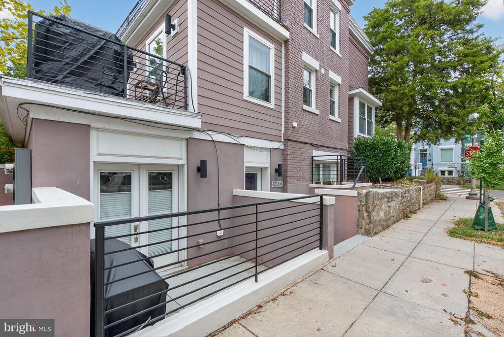 1014 10TH STREET NE 1