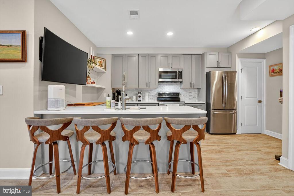 1014 10TH STREET NE 1