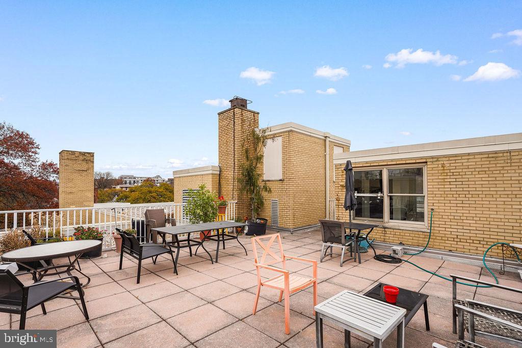 3025 ONTARIO ROAD NW 203