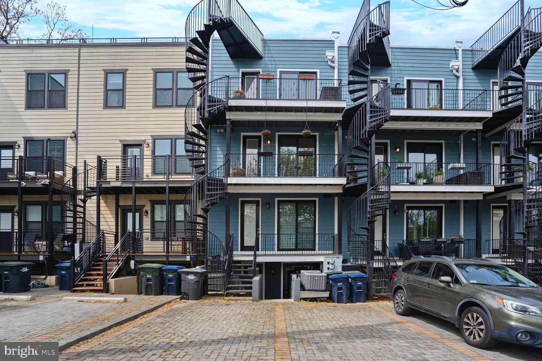 4523 GEORGIA AVENUE NW 2