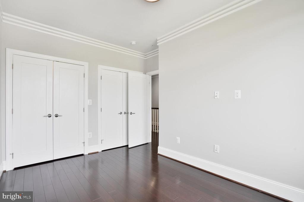 4523 GEORGIA AVENUE NW 2