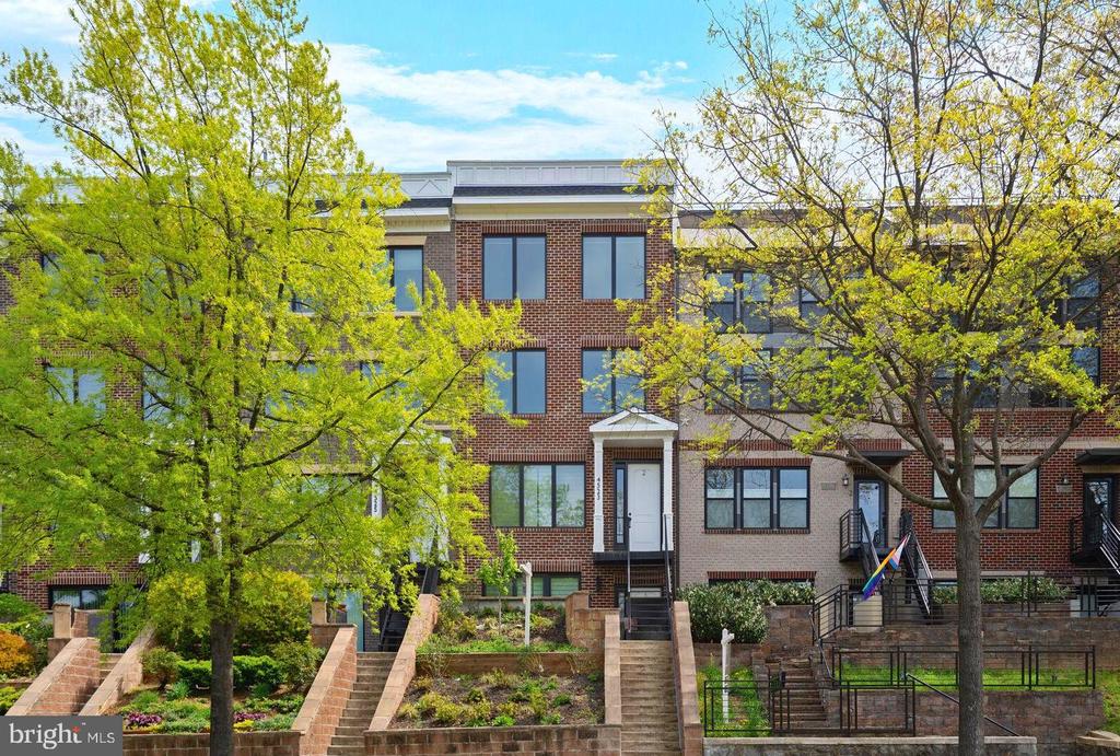 4523 GEORGIA AVENUE NW 2