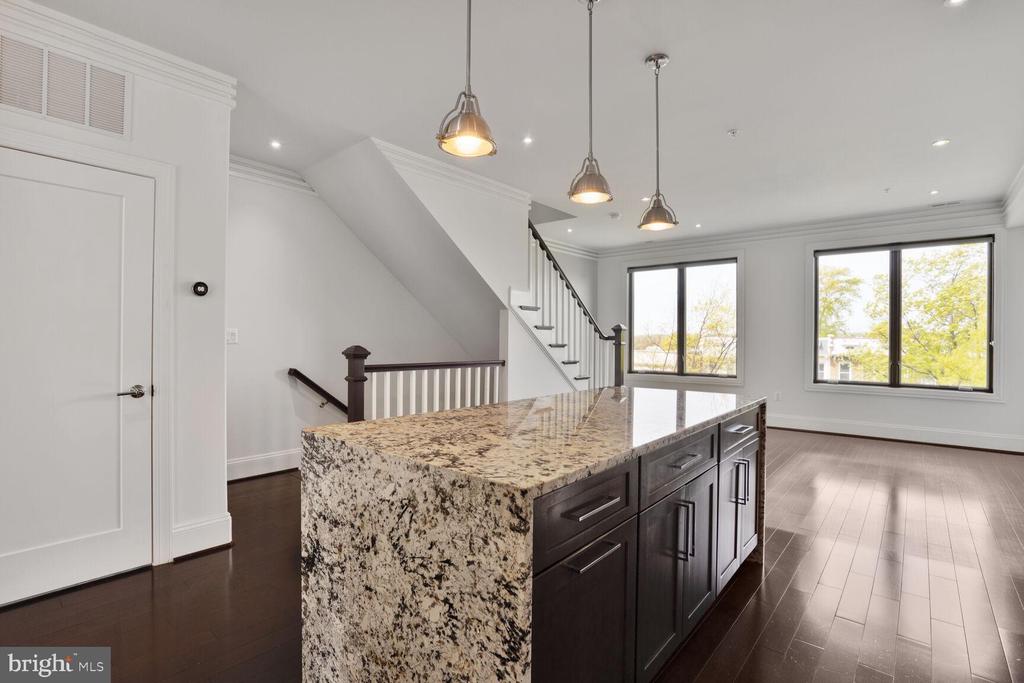 4523 GEORGIA AVENUE NW 2