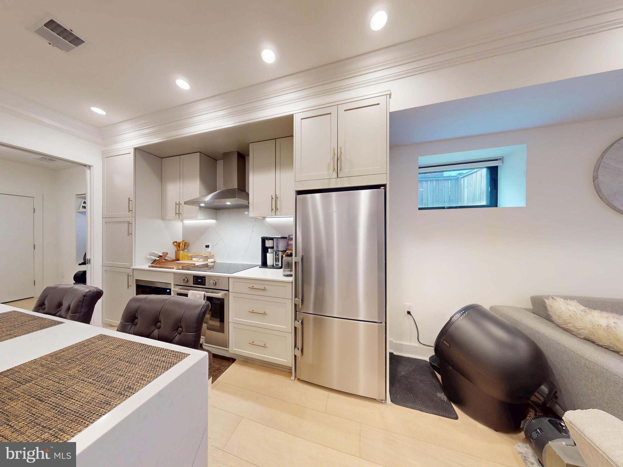 2642 39TH STREET NW 2