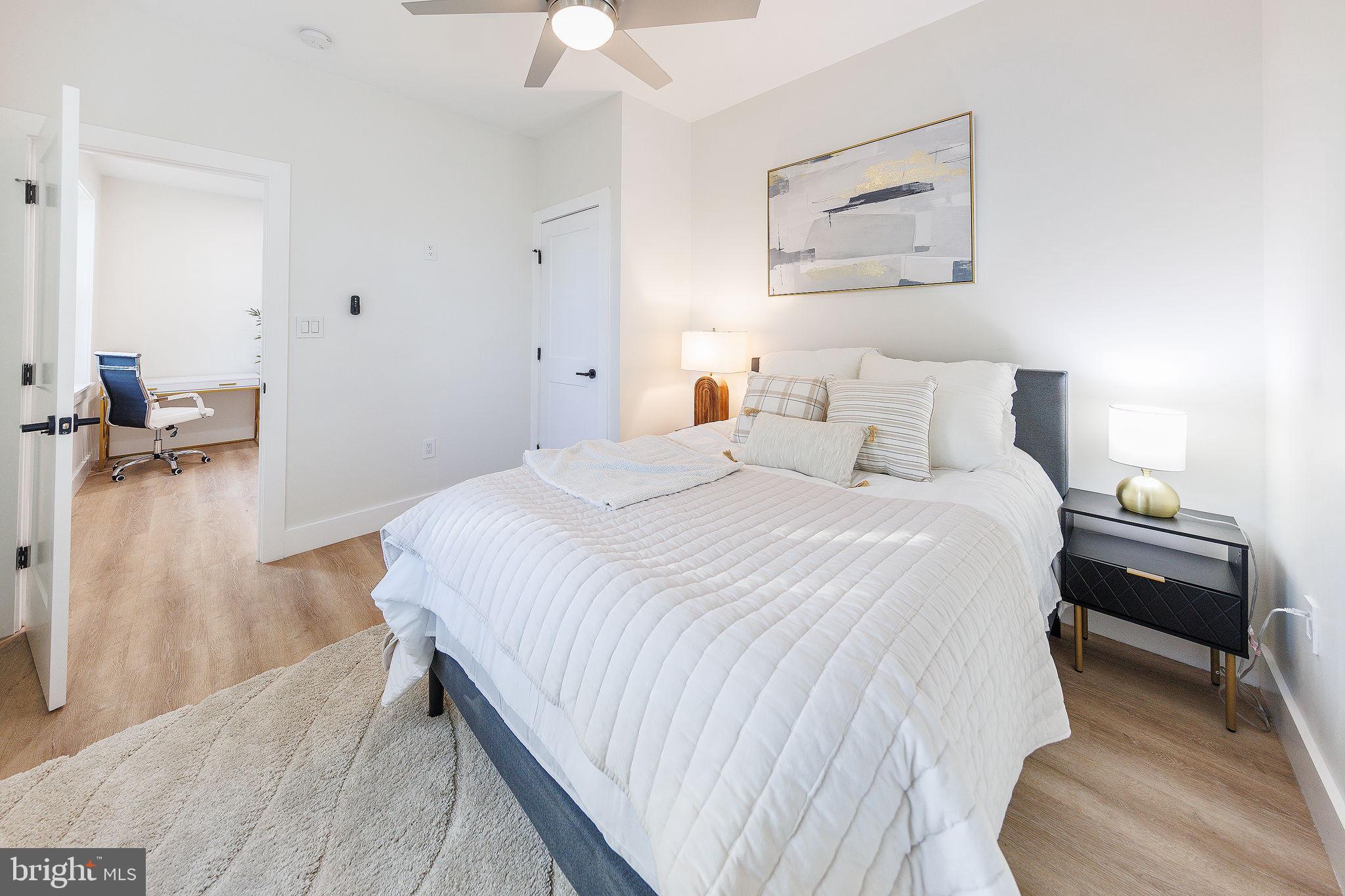 2806 FRANKLIN STREET NE