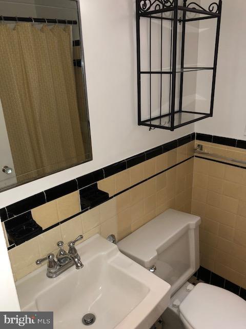 1 SCOTT CIRCLE NW 814