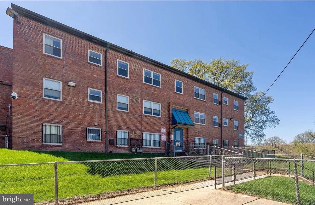 2655 BIRNEY PLACE SE 101