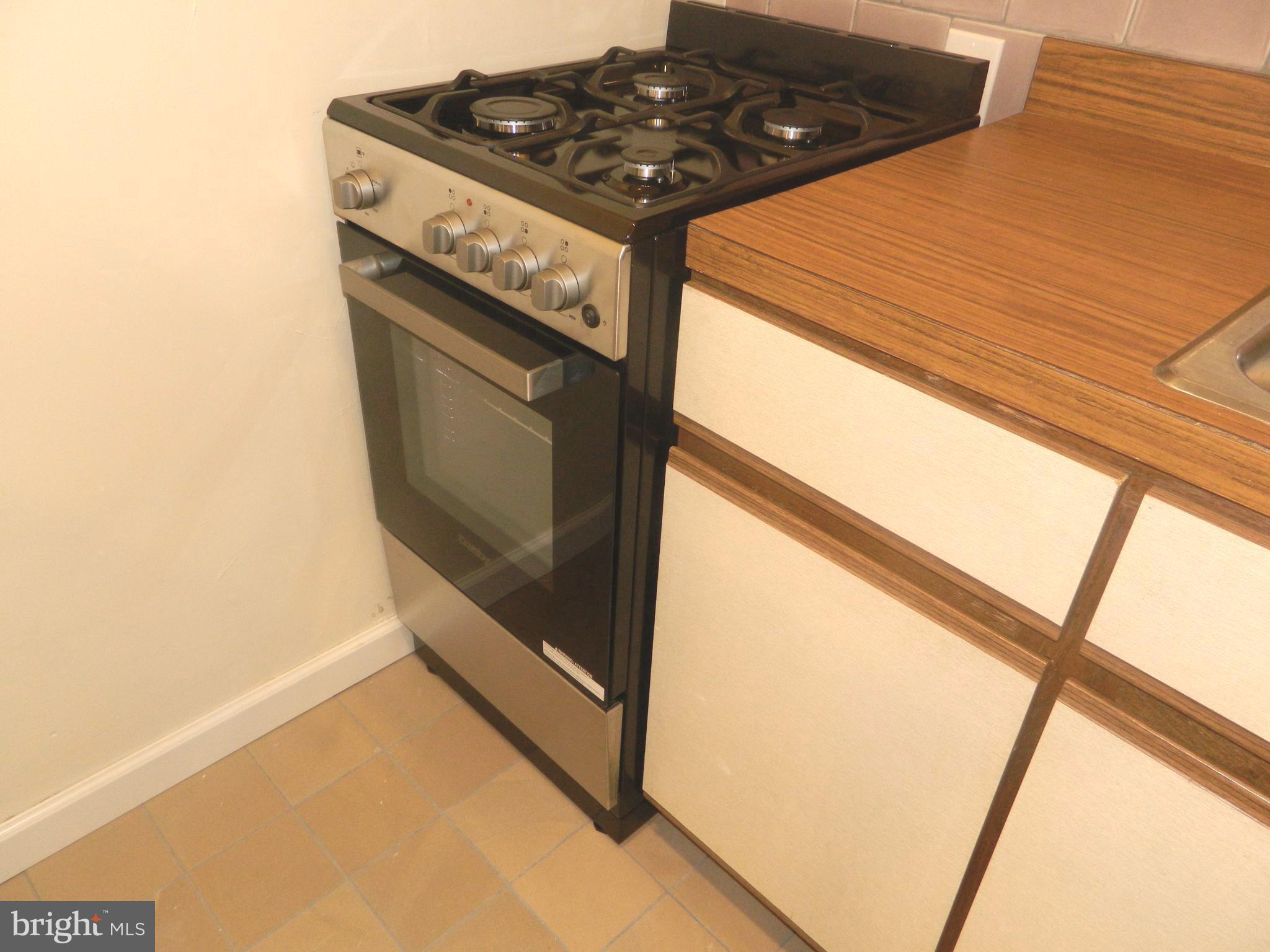 513 12TH STREET NE 9