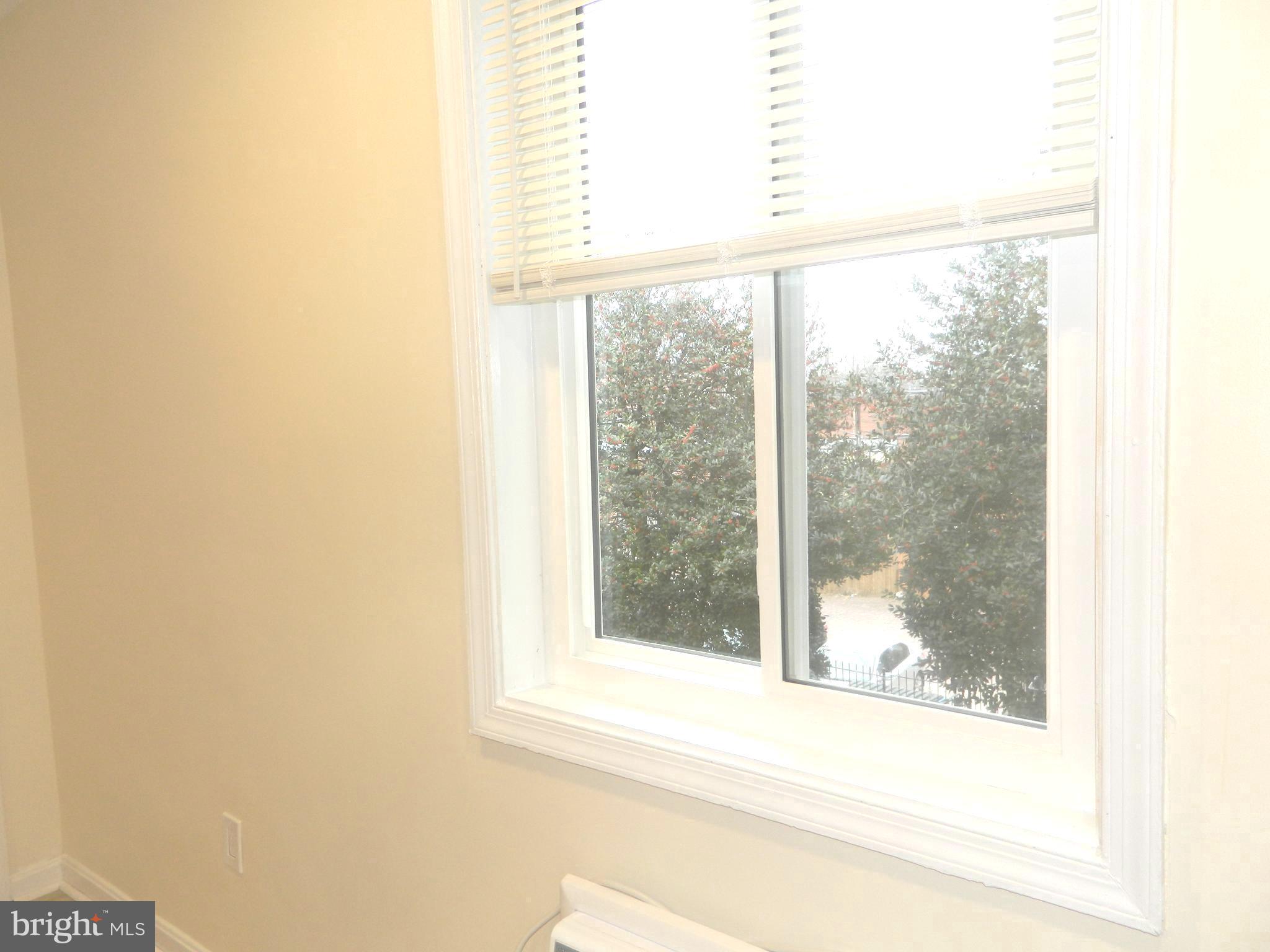 513 12TH STREET NE 9