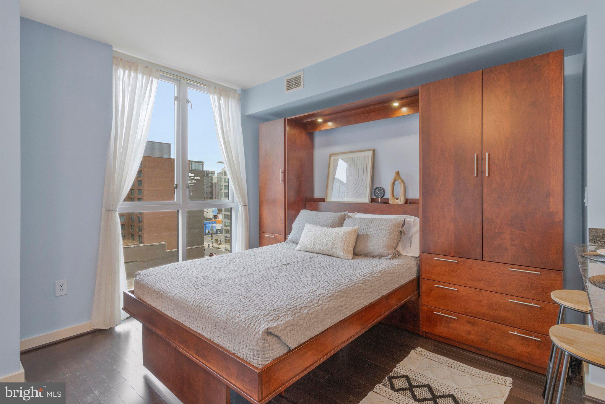 1025 1ST STREET SE 907