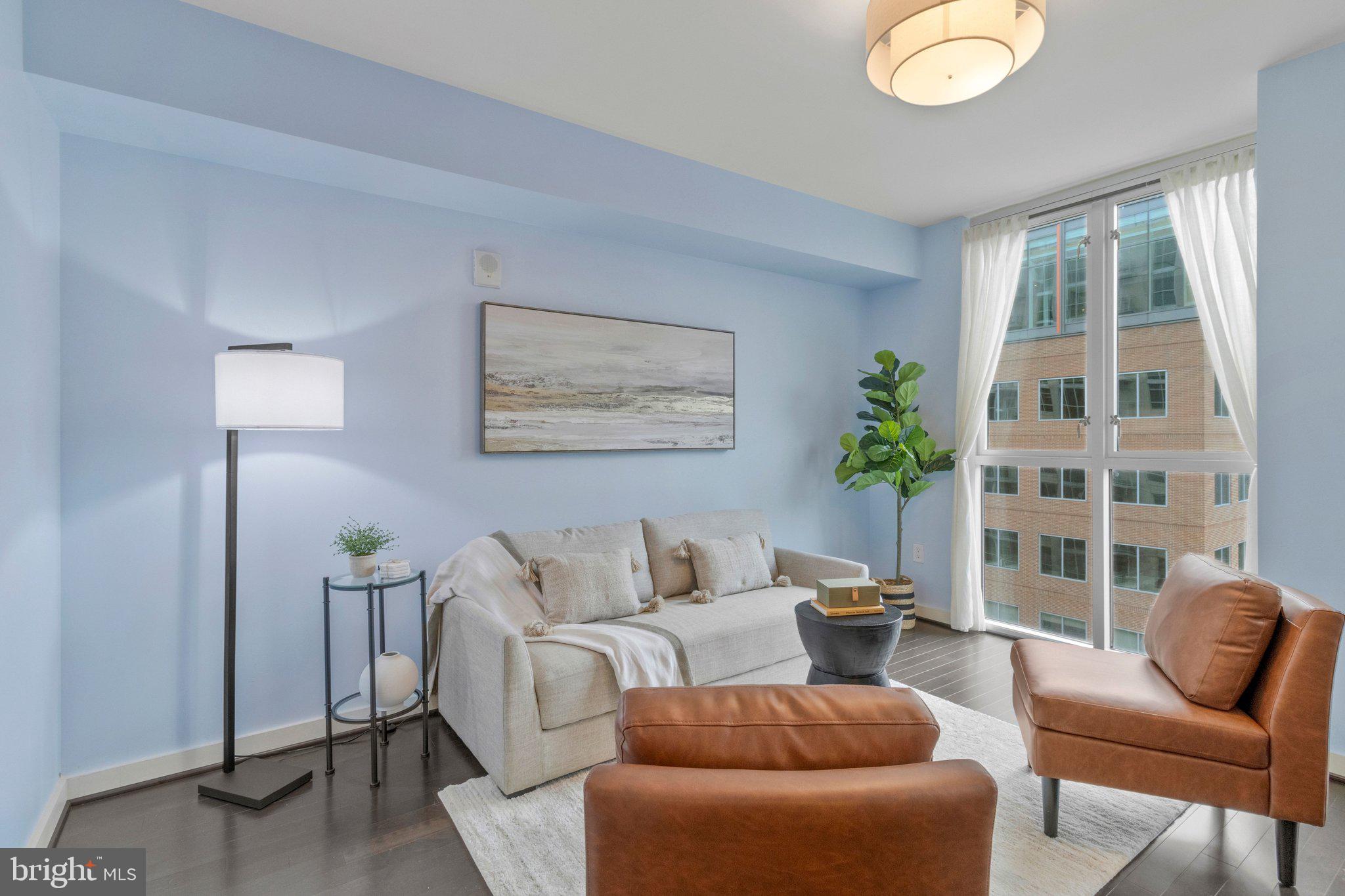 1025 1ST STREET SE 907