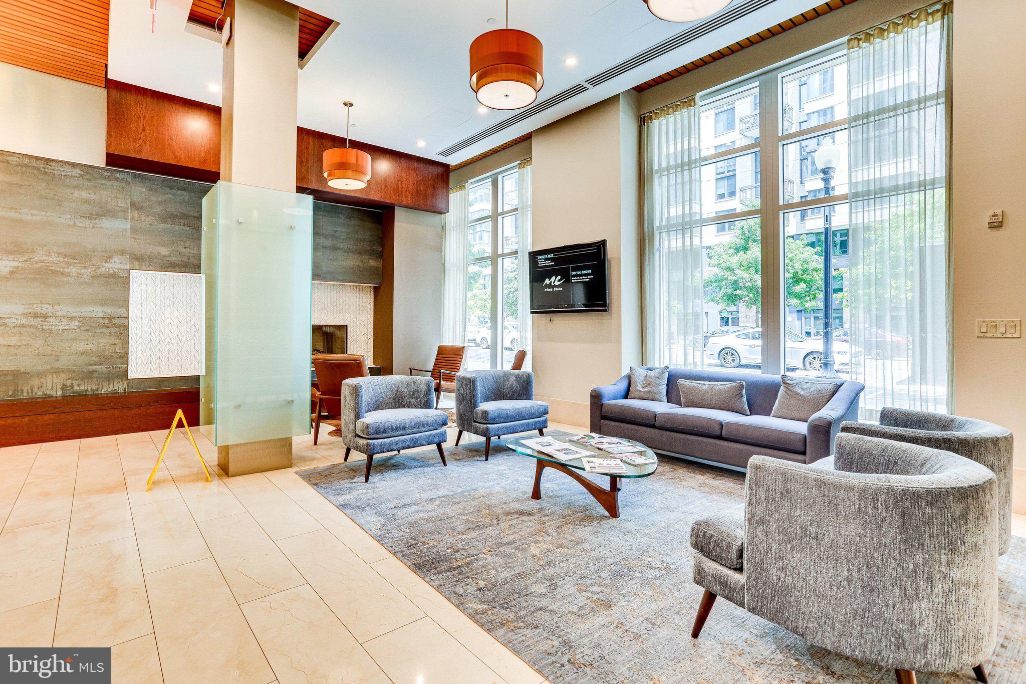 1025 1ST STREET SE 907