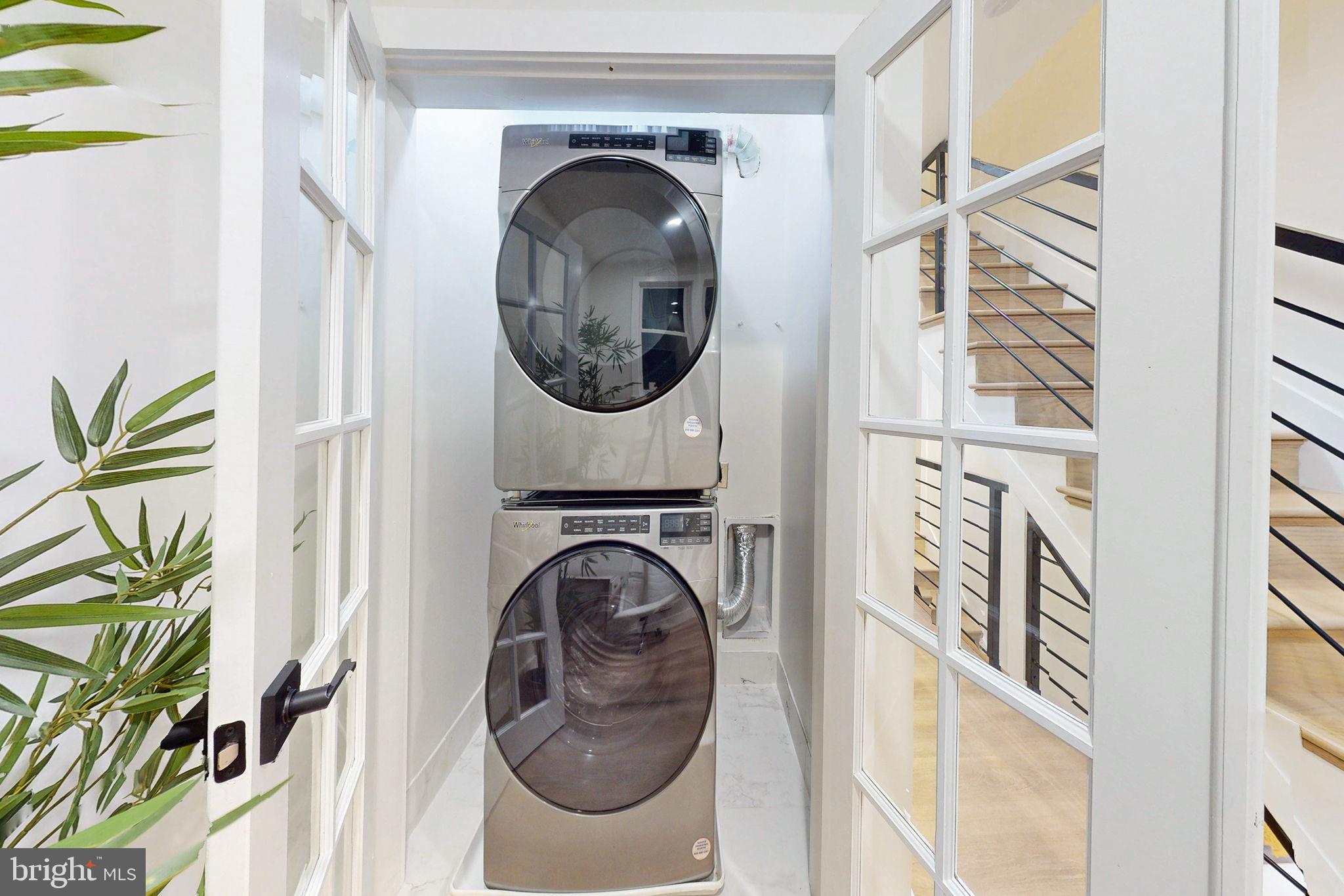 2806 FRANKLIN STREET NE