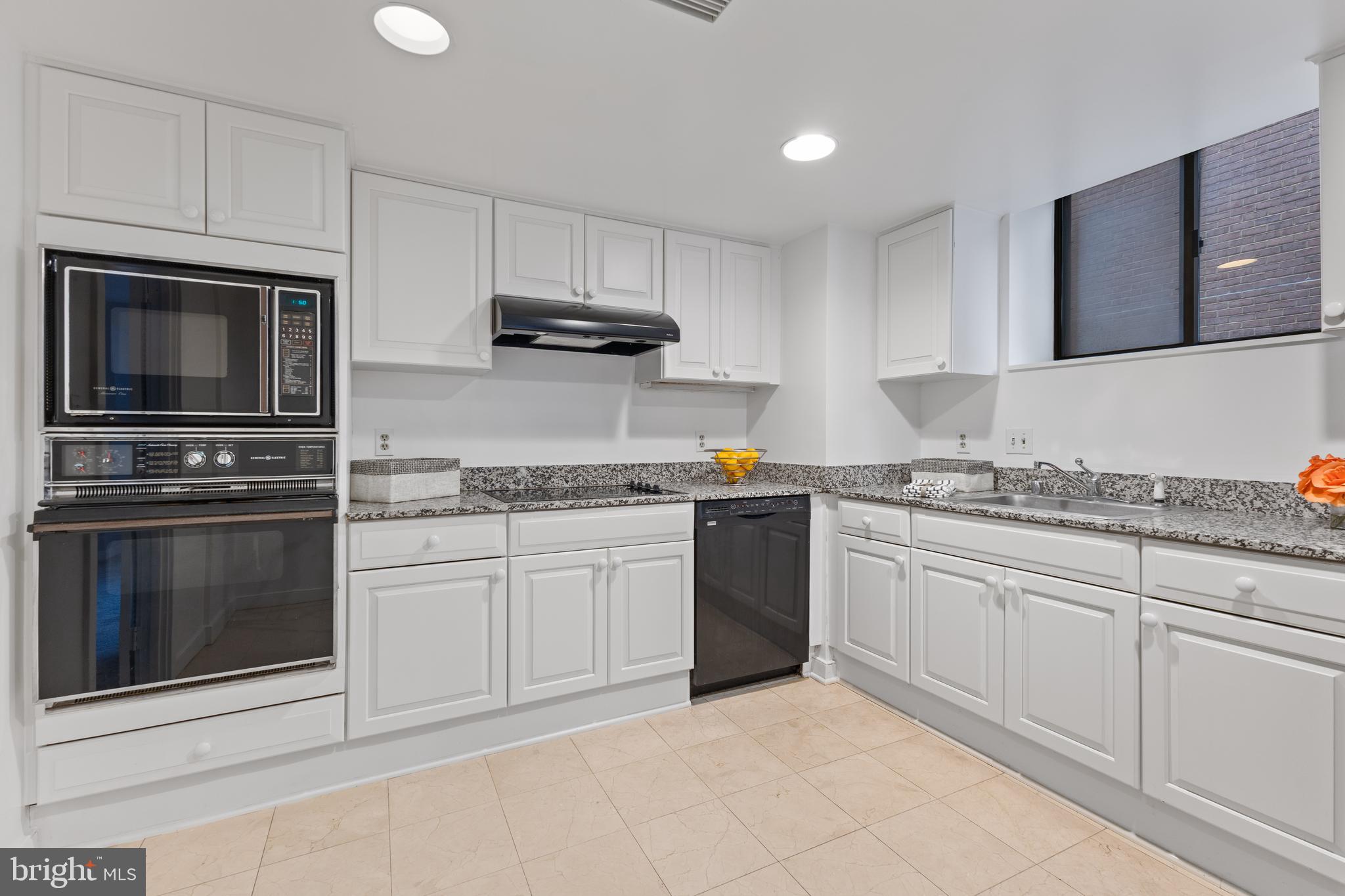 1099 22ND STREET NW 601