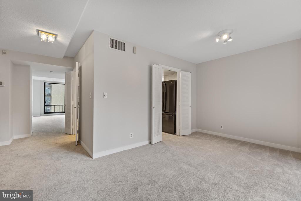 1099 22ND STREET NW 601