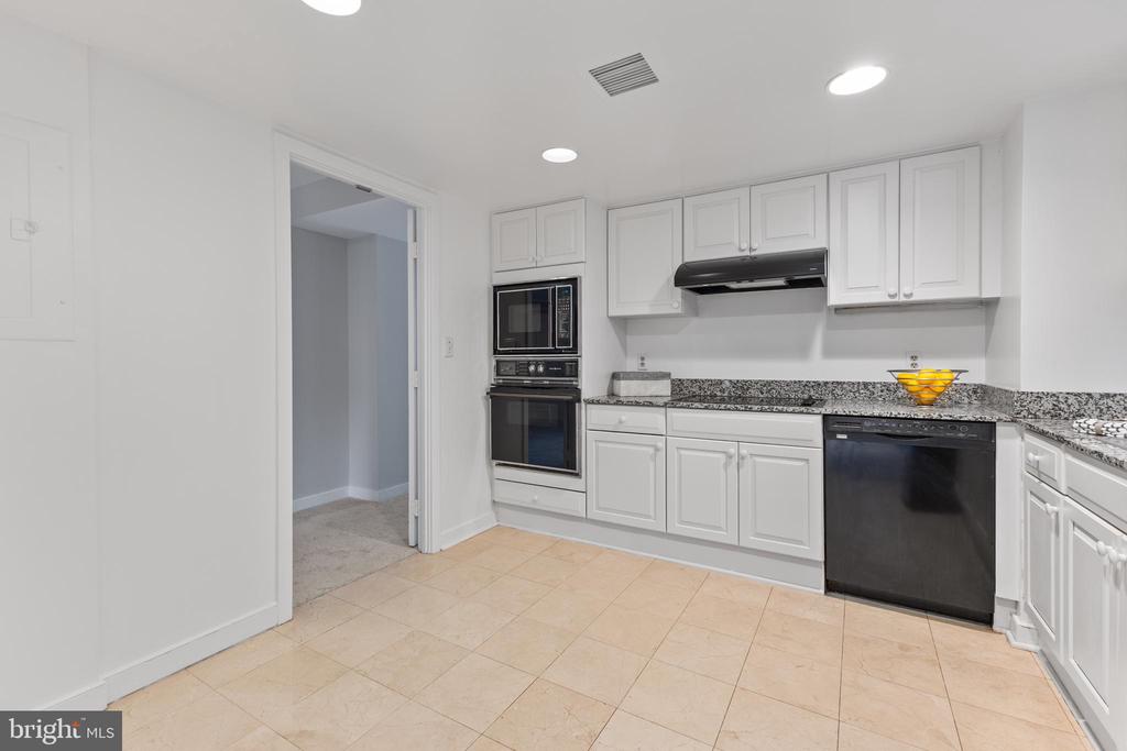 1099 22ND STREET NW 601