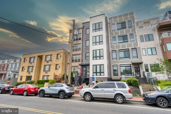818 NW KENNEDY STREET NW 9