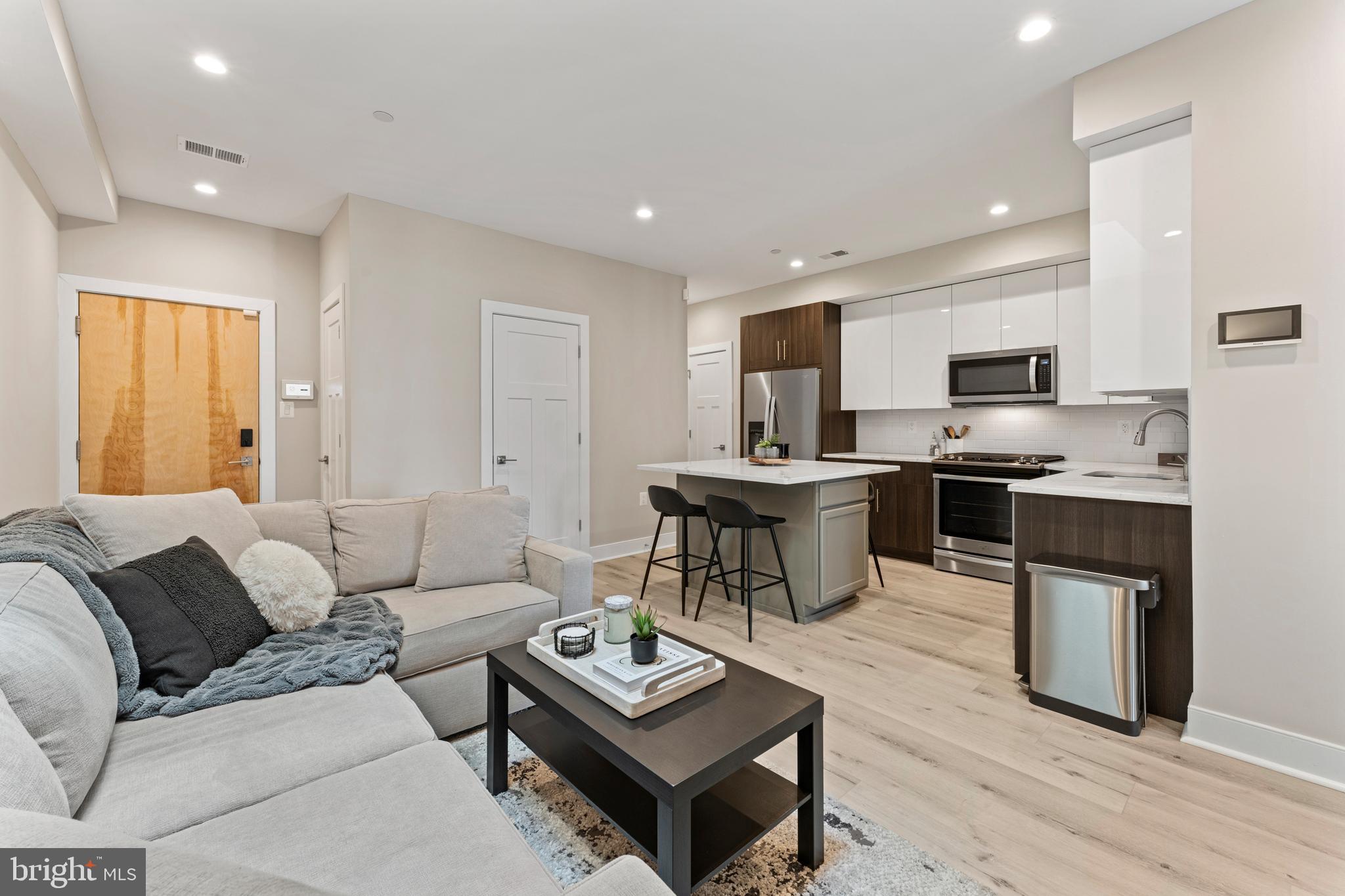 818 NW KENNEDY STREET NW 9