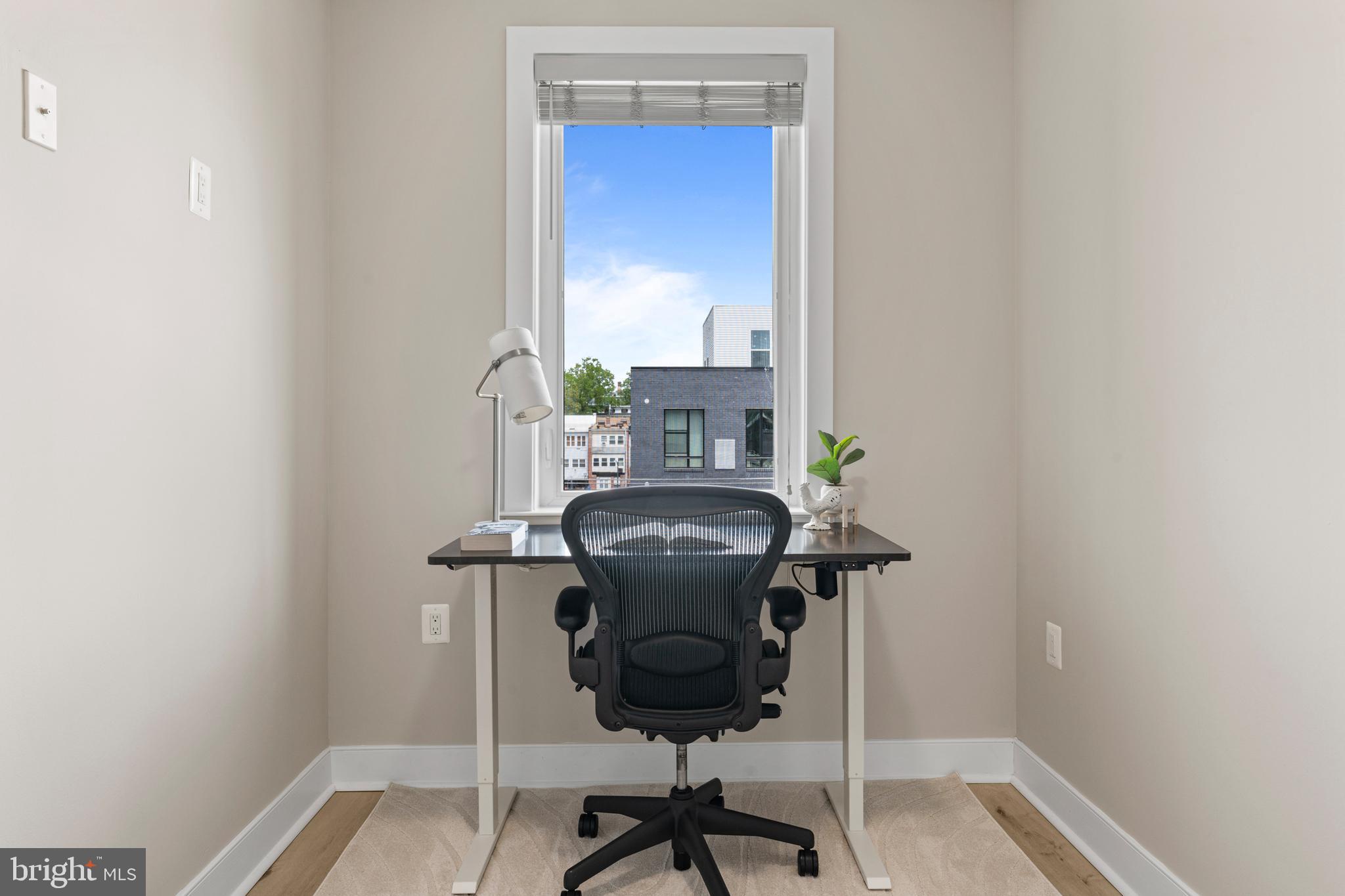 818 NW KENNEDY STREET NW 9