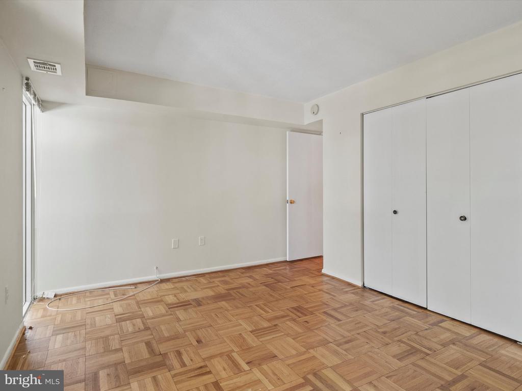 700 7TH STREET SW Unit: 430