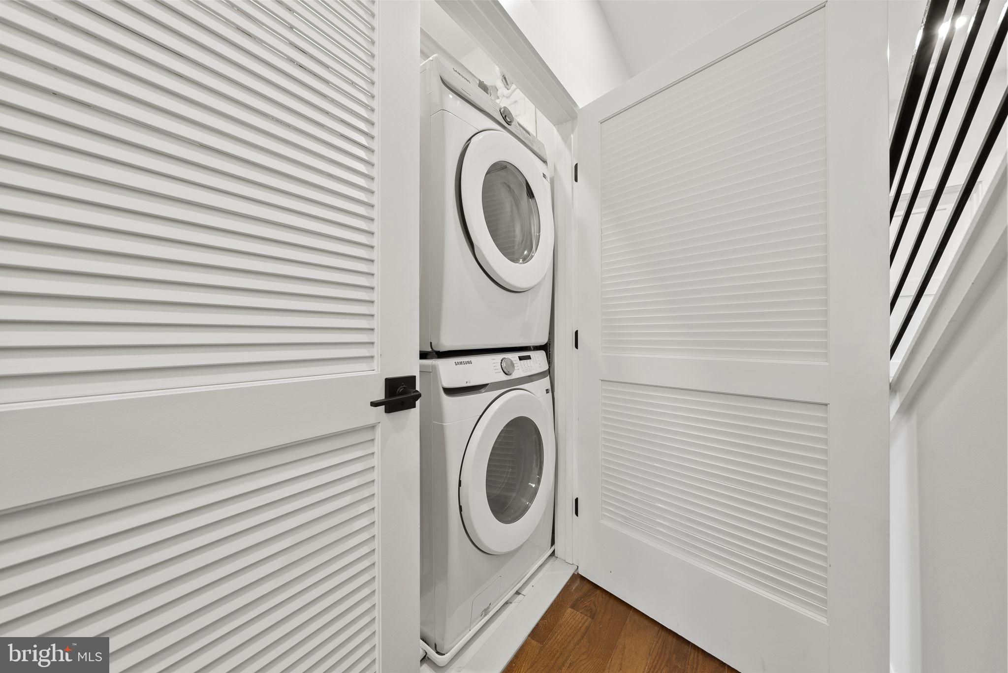 1242 MEIGS PLACE NE 3