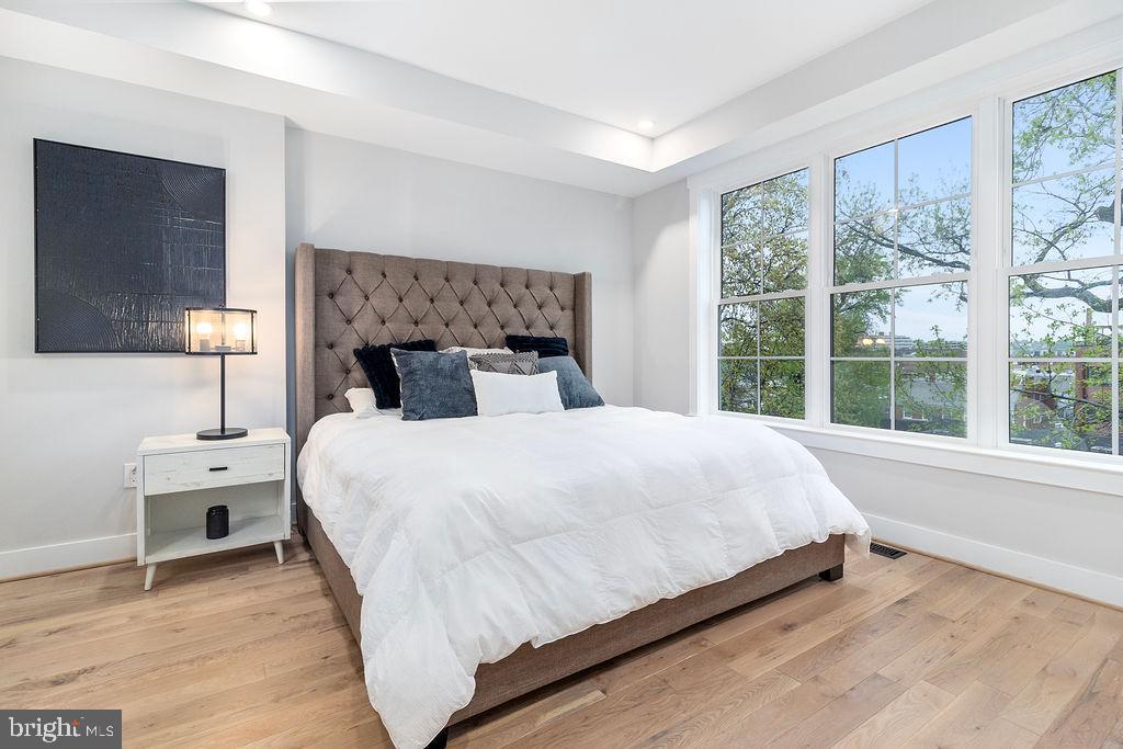 1242 MEIGS PLACE NE 3