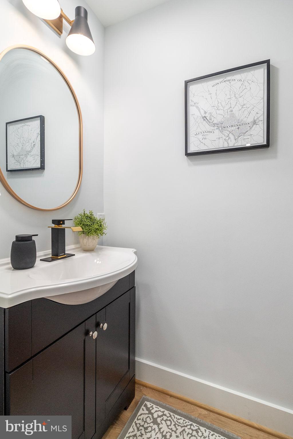 1242 MEIGS PLACE NE 3