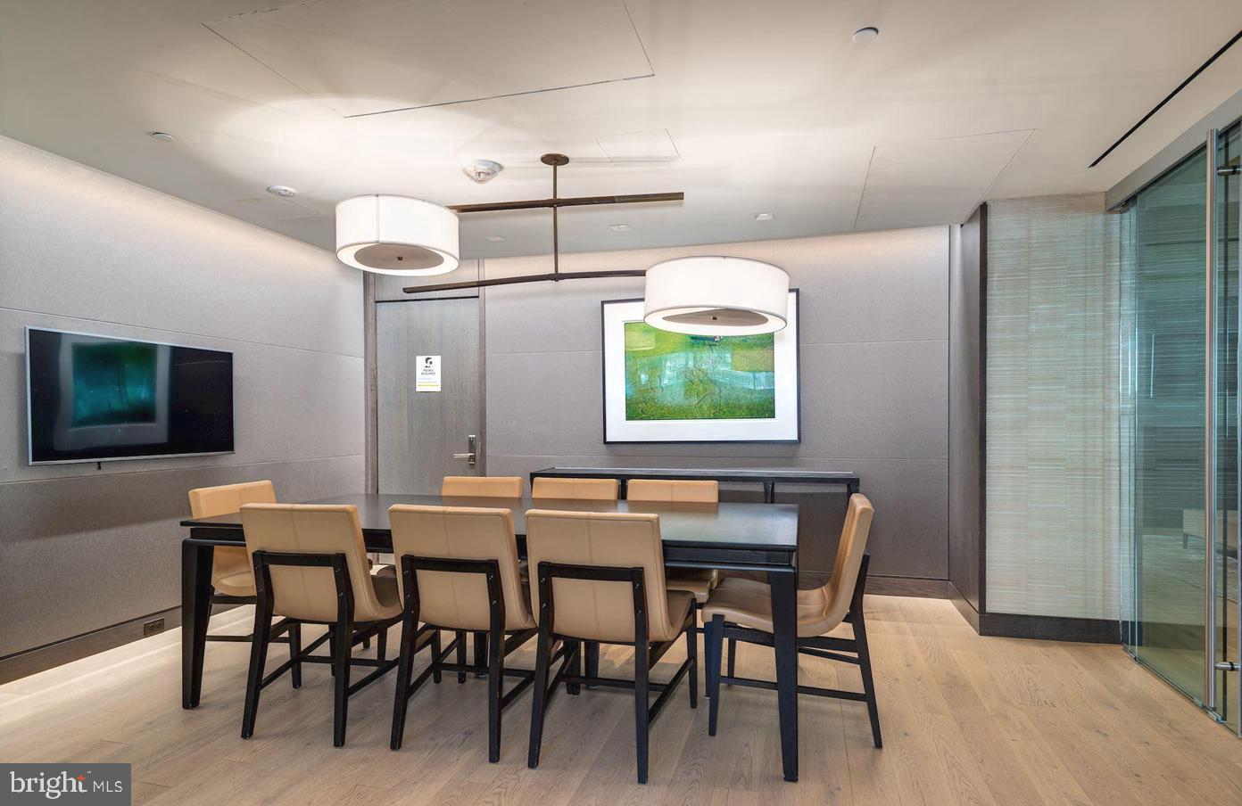 2501 M STREET NW 207