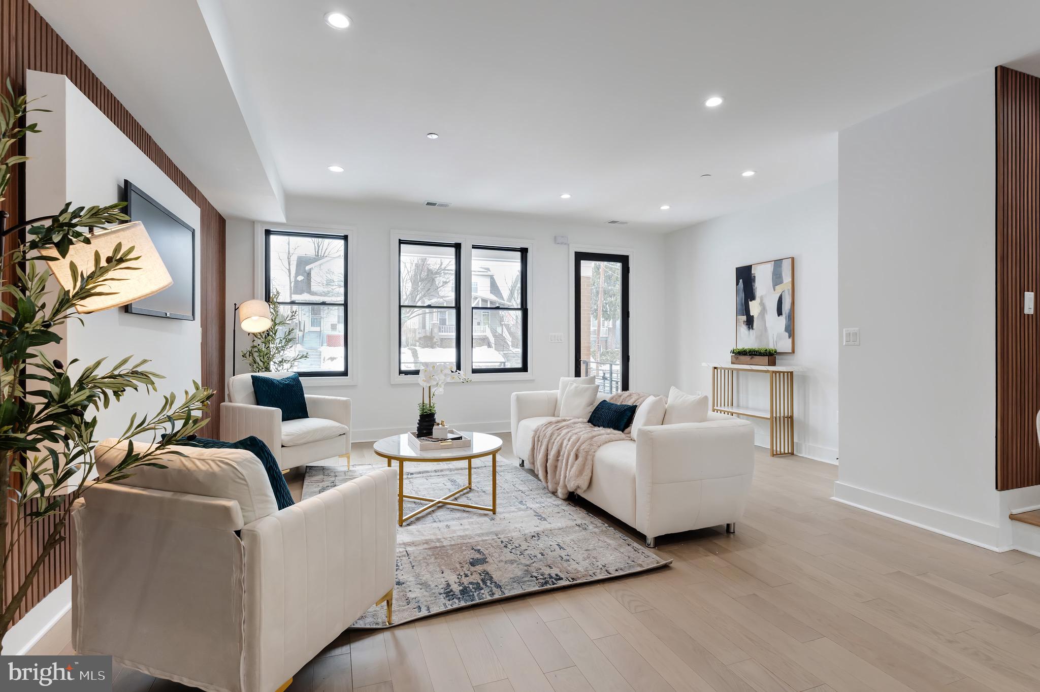 4411 ILLINOIS AVENUE NW