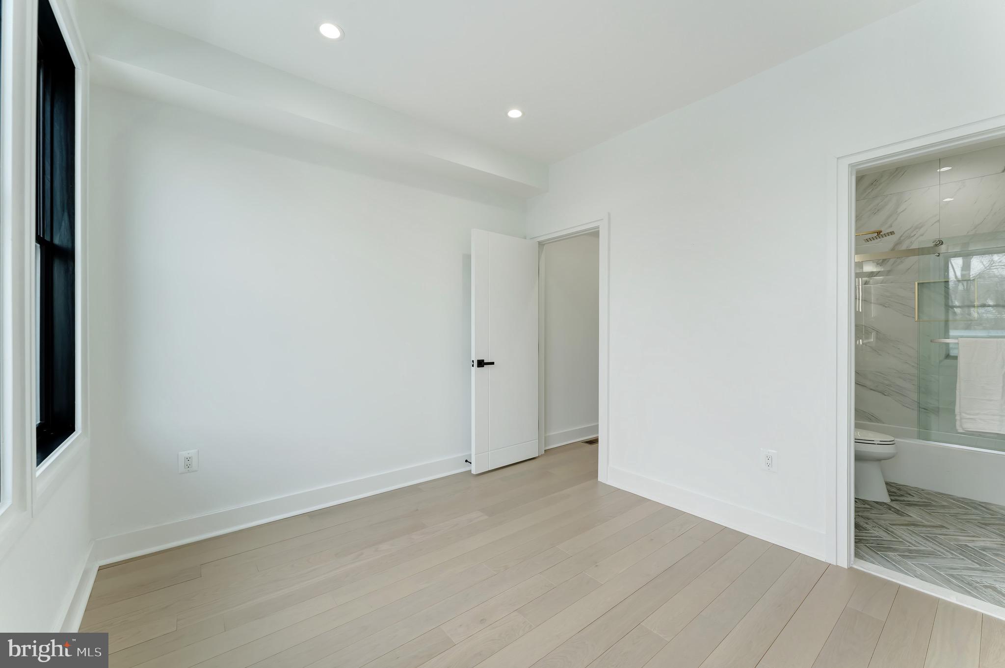 4411 1/2 ILLINOIS AVENUE NW