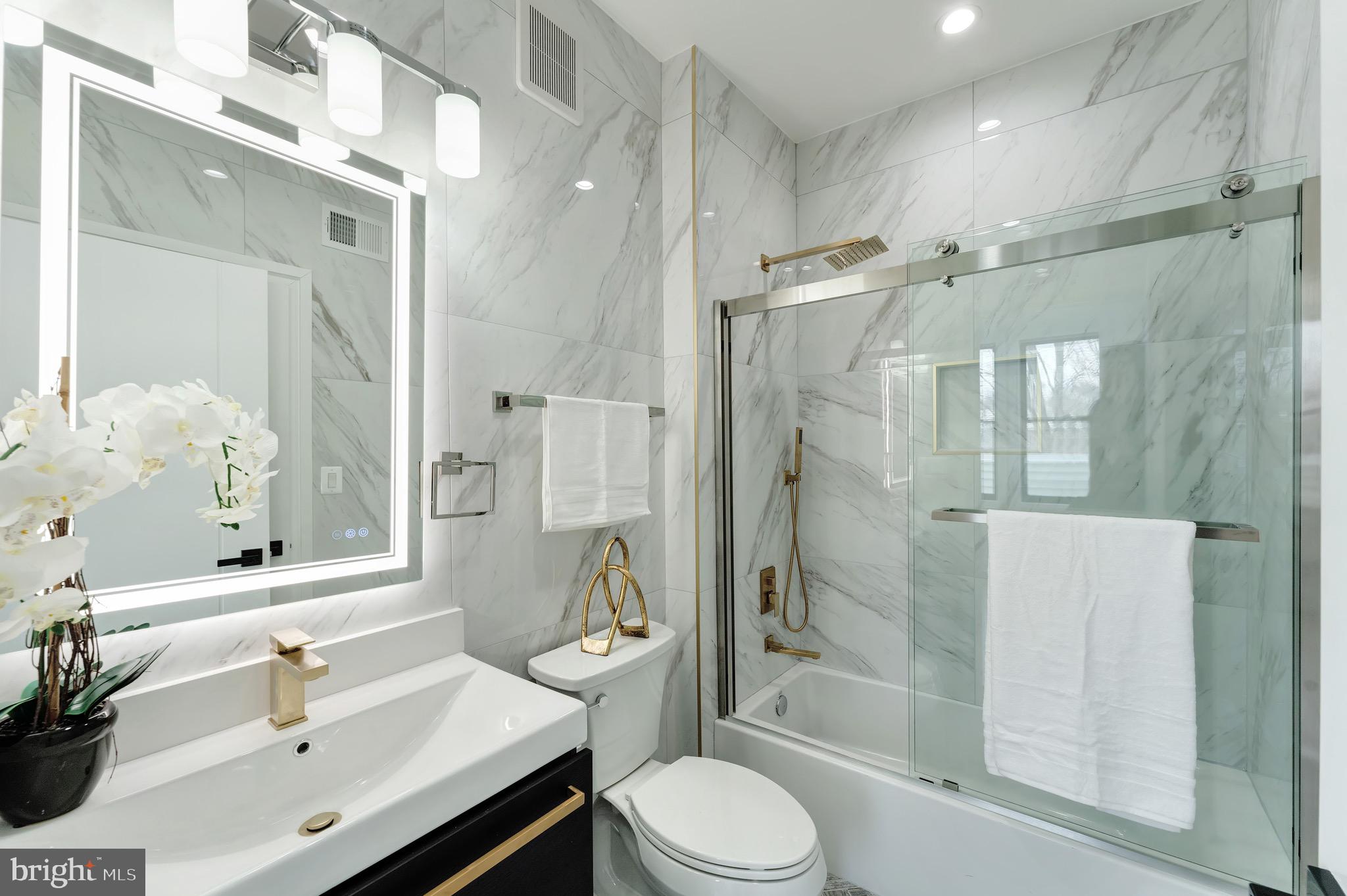 4411 1/2 ILLINOIS AVENUE NW