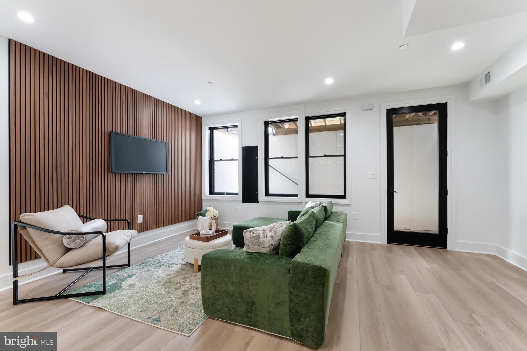 4411 1/2 ILLINOIS AVENUE NW