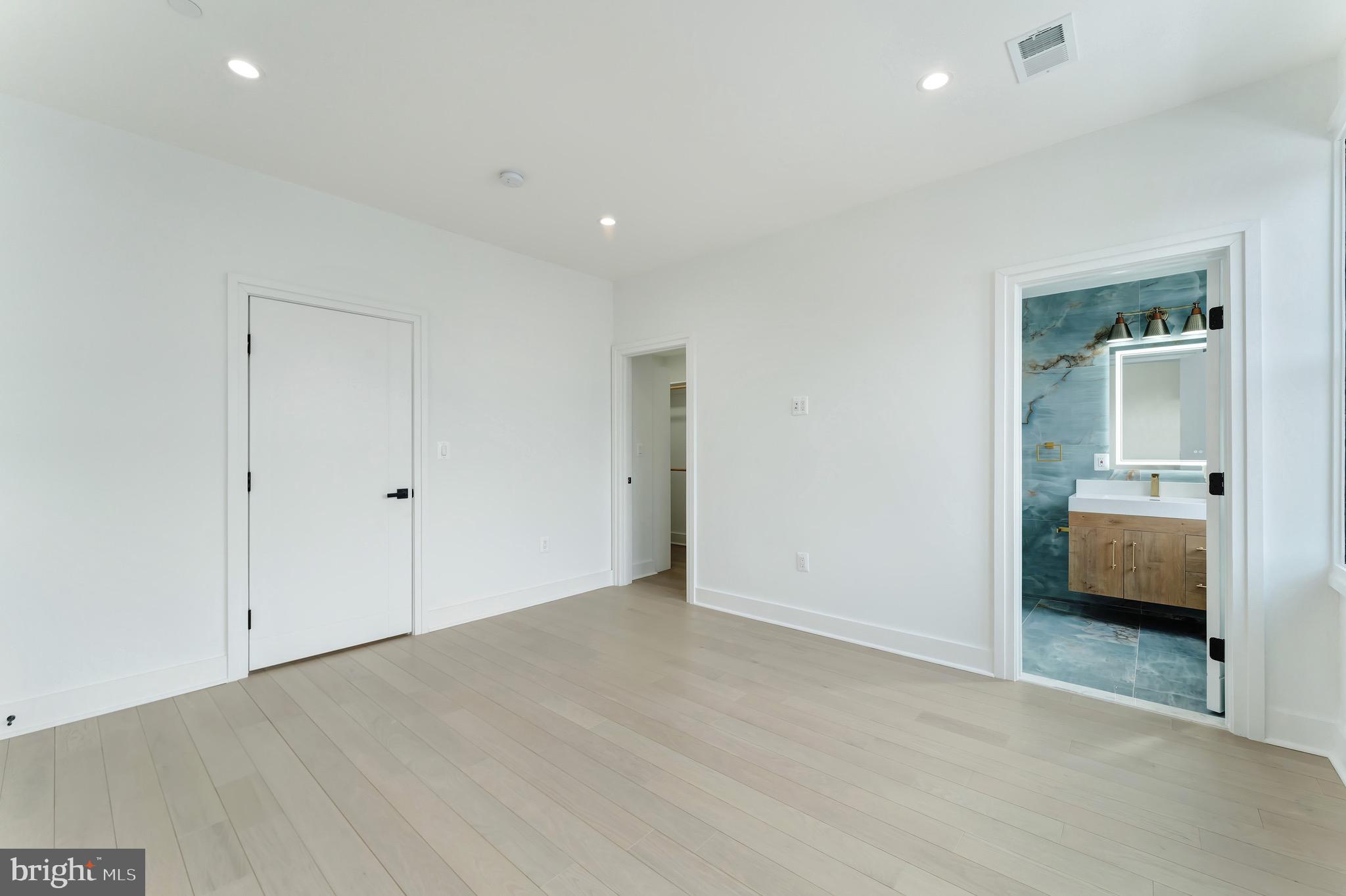 4411 1/2 ILLINOIS AVENUE NW