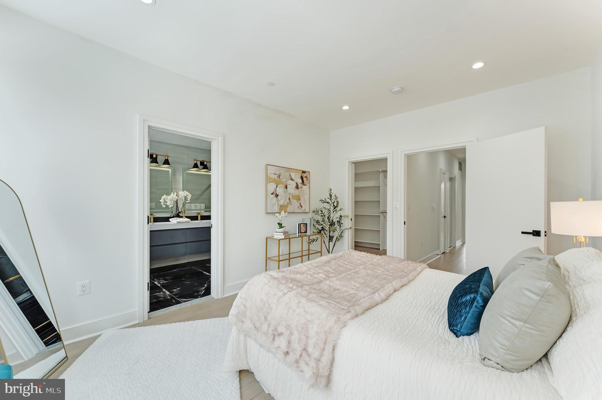 4411 1/2 ILLINOIS AVENUE NW