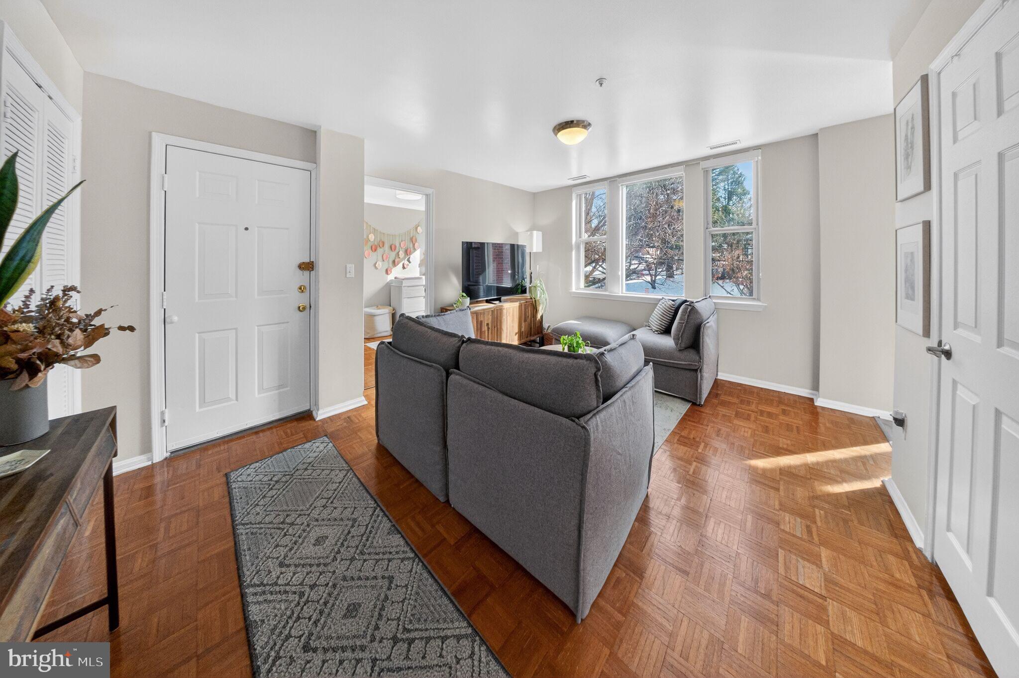 1218 PERRY STREET NE 201