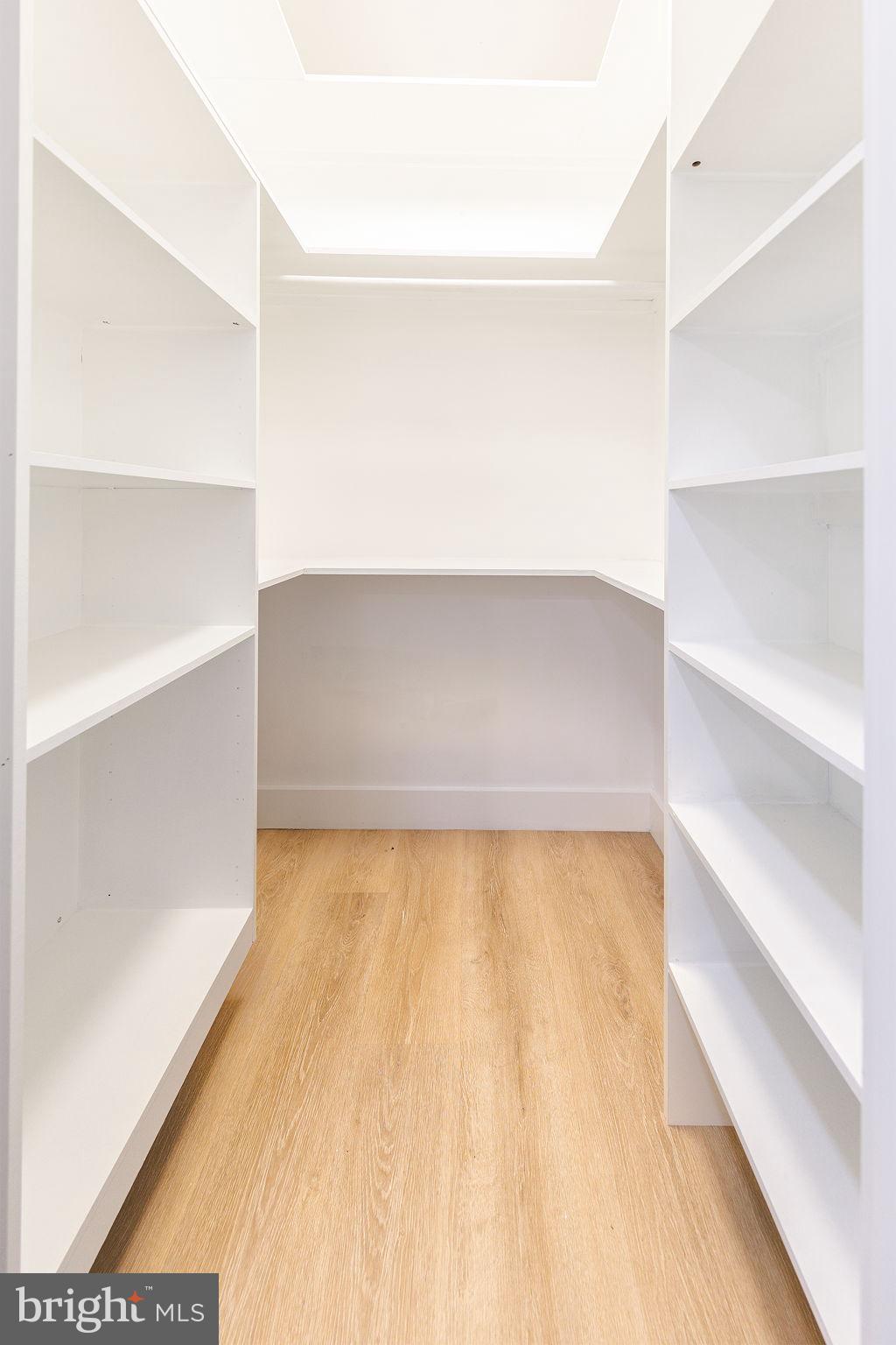 2806 FRANKLIN STREET NE