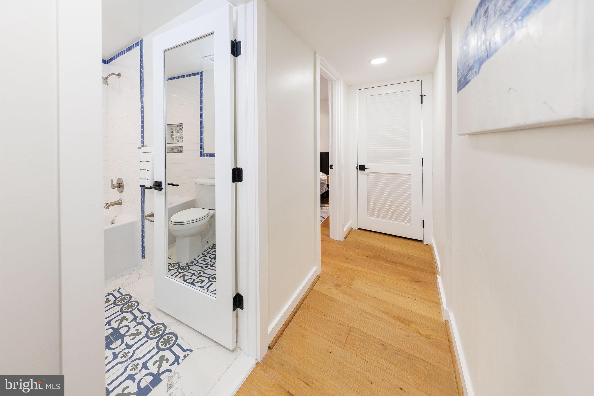 2806 FRANKLIN STREET NE