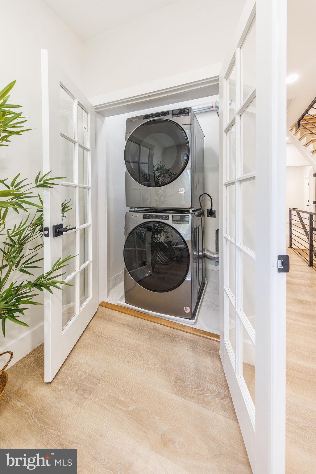 2806 FRANKLIN STREET NE